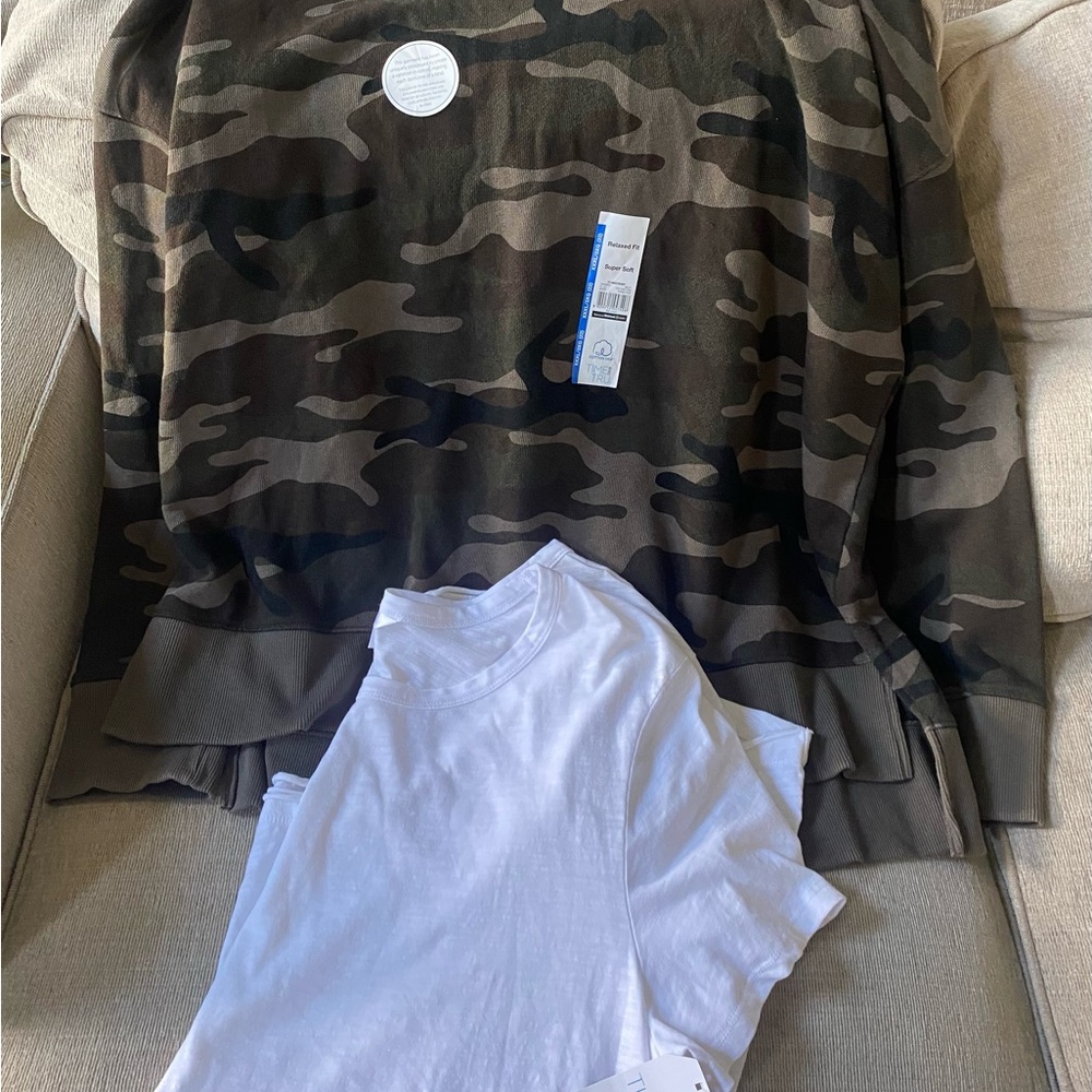 Camouflage Sweatshirt and White T-Shirt Set BUNDLE🔥🔥🔥